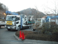 東日本大震災の被災車両の移動ボランティア活動をしました。01