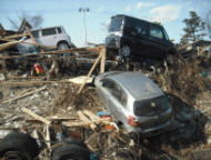 東日本大震災の被災車両の移動ボランティア活動をしました。09